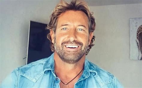 Actor mexicano Gabriel Soto masturbándose 39 sec